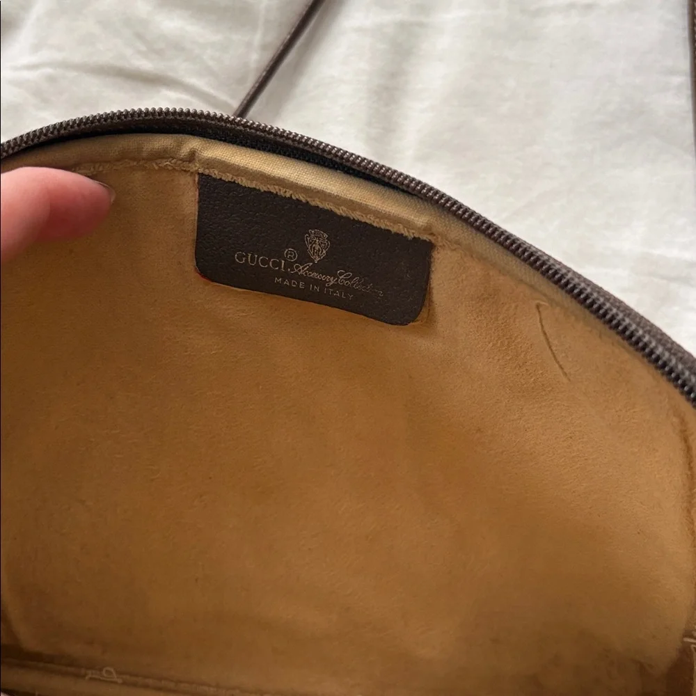 Gucci Beige and Brown Shoulder Bag - Picture 4 of 7